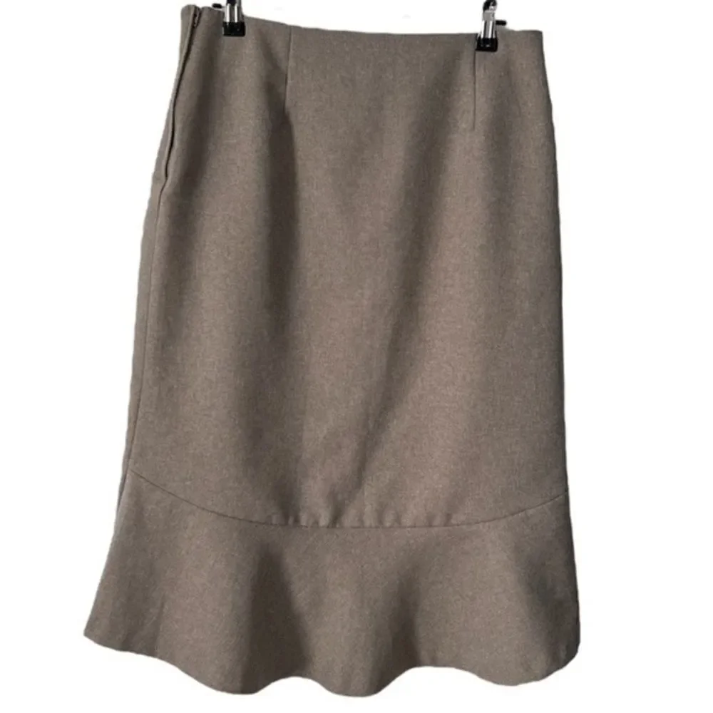 H&M Professional Tan Pencil Skirt - Picture 2 of 4